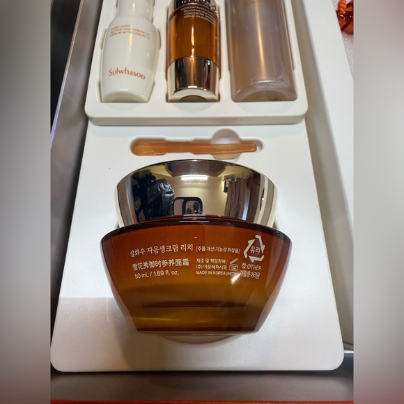 2024 New Sulwhasoo Concentrated Ginseng Rejuvenating Cream Rich Set K-Beauty - Picture 12 of 13